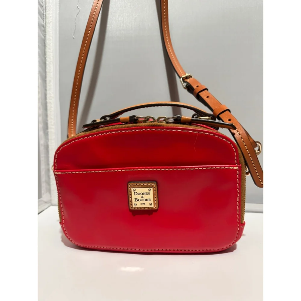 Dooney & Bourke Red Leather Belvedere Ambler Crossbody Bag, Like New, Authentic - Picture 2 of 12